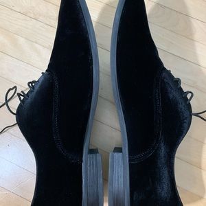 Men’s Black Velvet Oxford Dress Shoes size 9 Zara